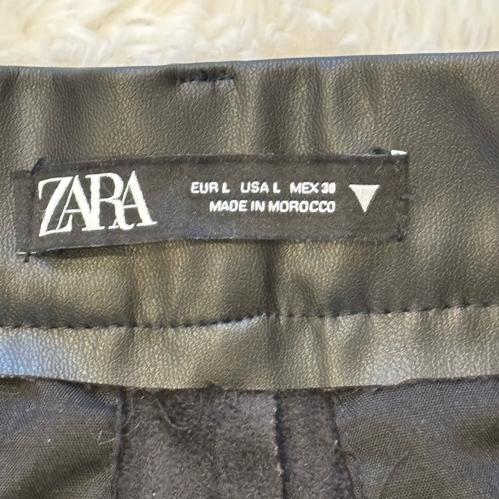 Zara Black High Waist Women Shorts - Picture 4 of 9
